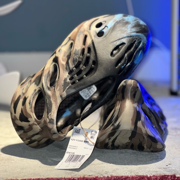 NWT ADIDAS YEEZY FOAM RUNNERS MX Cinder - Picture 4 of 8